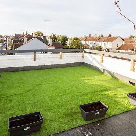 2 Bed Apartment Near The Beach Southend-on-Sea Buitenkant foto