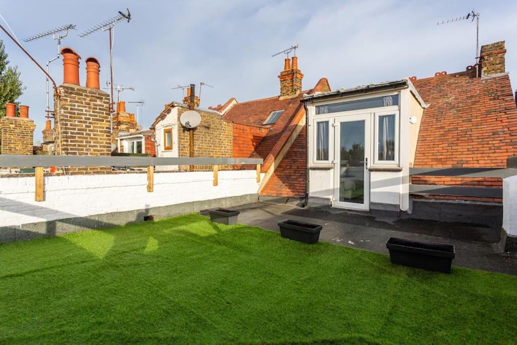 2 Bed Apartment Near The Beach Southend-on-Sea Buitenkant foto