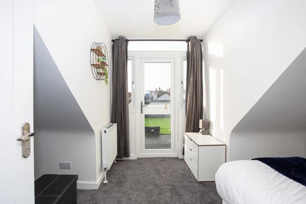 2 Bed Apartment Near The Beach Southend-on-Sea Buitenkant foto