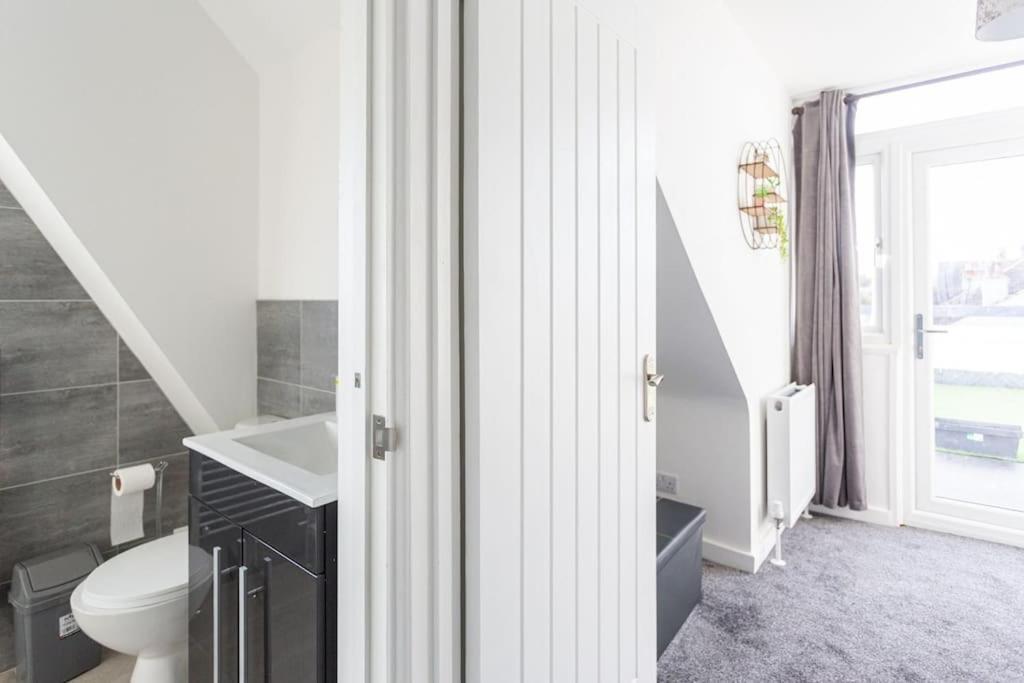 2 Bed Apartment Near The Beach Southend-on-Sea Buitenkant foto